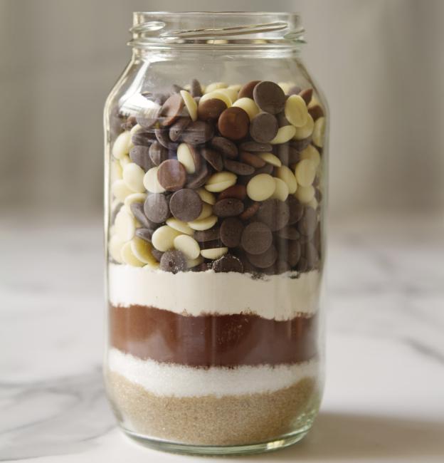 layered brownies in a jar
